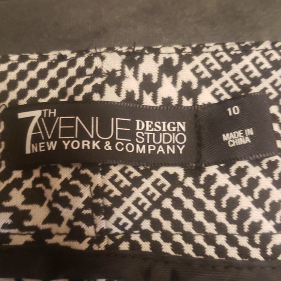 Pants - Picture 4 of 4